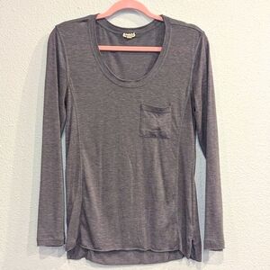 Eyeshadow | Long Sleeve T-shirt | Size Small | Gray